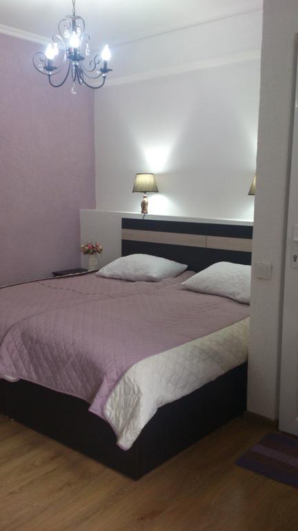 Guest House Madonna Тбилиси Екстериор снимка