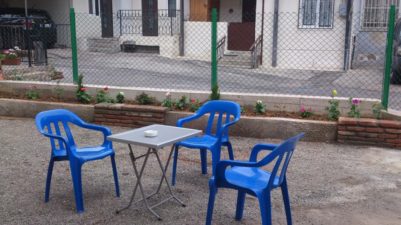 Guest House Madonna Тбилиси Екстериор снимка